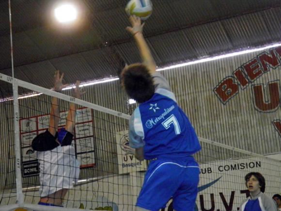 METRO-FORMOSA Y SANTA FE-SAN JUAN, LAS SEMIS MASCULINAS