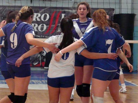 VÉLEZ Y SAN MARTÍN DE FORMOSA, POR EL TÍTULO SUB 18 FEMENINO