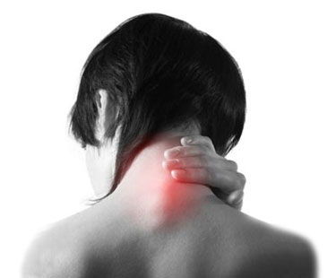 2 consejos para una contractura en el cuello