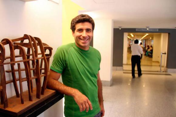 Abandona el fútbol para salvar la vida de su hija