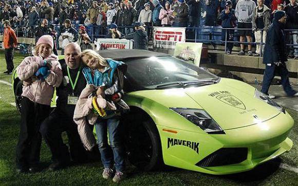 Se gana un Lamborghini y seis horas después lo estrelló