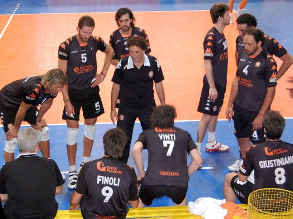 Kantor: ¨Estamos un escalón abajo que algunos equipos¨