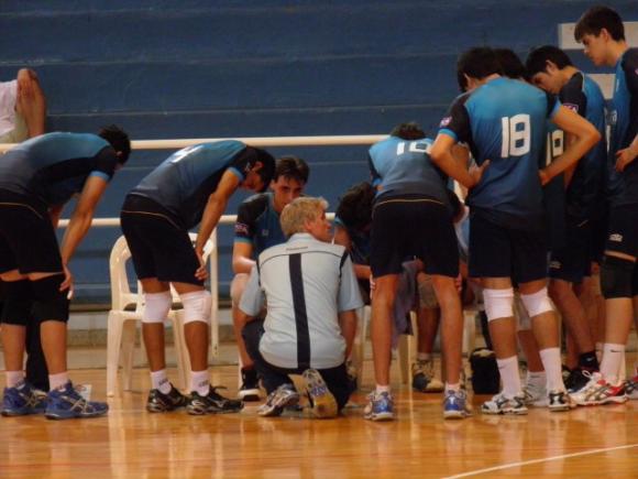 Liga A2: La selección menor perdió ante Pescadores por 3 - 1