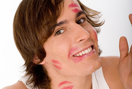 ¿Tienen más cantidad de esperma los hombres con voz grave o aguda?