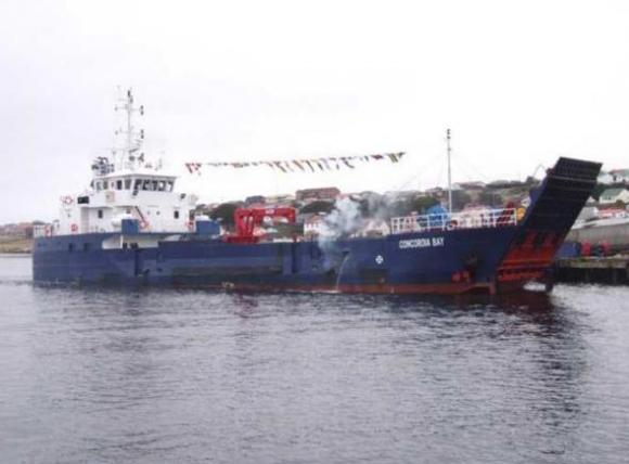 Uruguay: los barcos podrán ingresar si quitan bandera de Malvinas