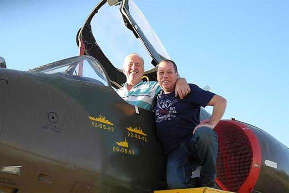 Un soldado inglés se reencontró con el argentino que creía haber matado