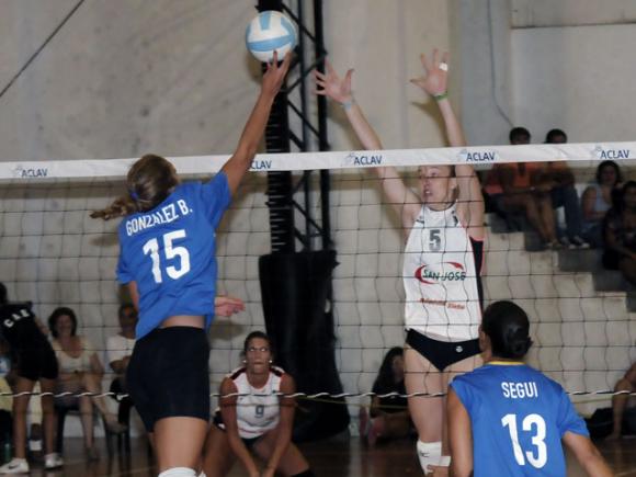 Boca Juniors hilvanó su cuarta victoria consecutiva y sigue en lo más alto de la Liga Femenina.