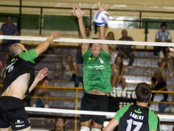 PSM Voley sorprendió a Catamarca Voley y se llevó un gran triunfo.