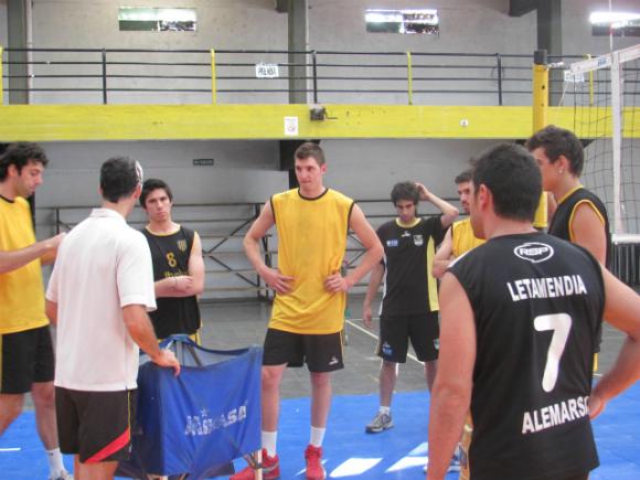 MSM Bella Vista vuelve a los trabajo enfocado en PSM Voley, su próximo rival en el torneo.