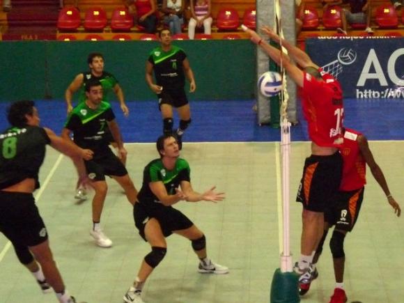 Nueva caída de Catamarca, esta vez frente a Sarmiento por 3-0.