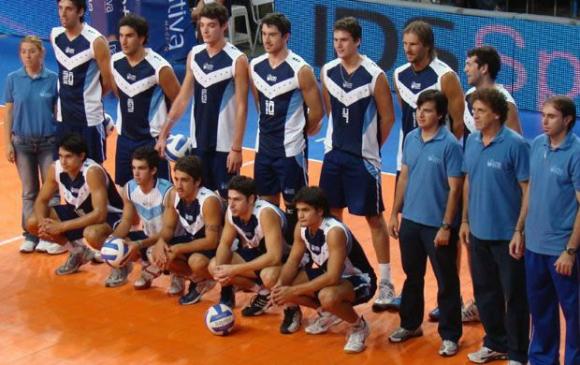 La Unión de Formosa sigue al asecho del líder y venció a Jujuy Voley.
