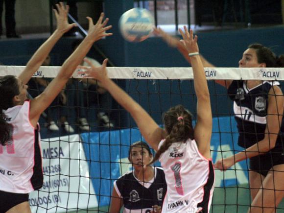 San Martín de Formosa le ganó a Estudiantes de Paraná y volvió a sacarle seis de diferencia.