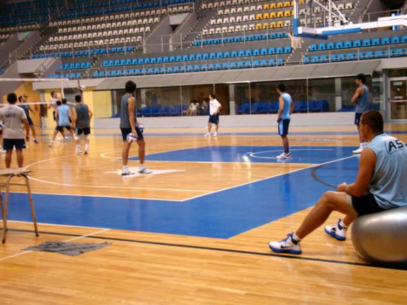 La Unión de Formosa entrenó antes de viajar rumbo a Mar del Plata.
