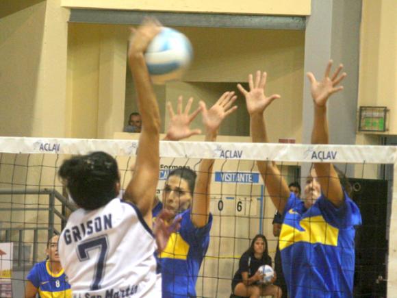 Boca Juniors se impuso ante San Martín y terminó invicto en la primera parte del torneo.