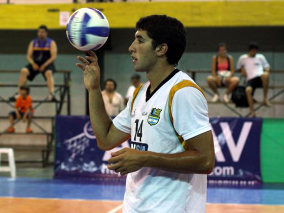 Nicolás Méndez se ilusiona con ingreso de Bella Vista a los play off.