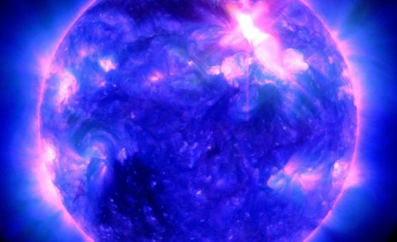 Llamaradas solares golpean la Tierra.