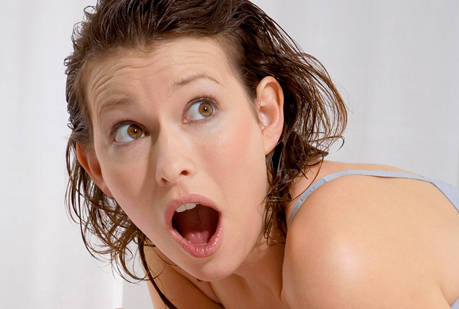 ¿Qué microbios de la boca causan el mal aliento?