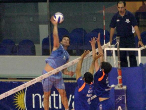 La Unión de Formosa sigue segundo tras vencer a Gigantes del Sur.