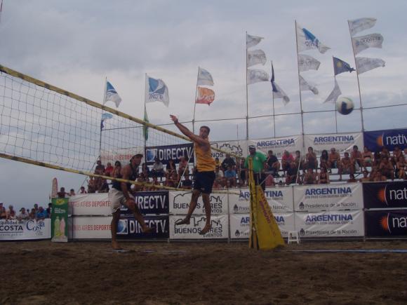 CABV 2012, 6° etapa: Ya hay dos duplas en las Semifinales de Mar de Ajó.