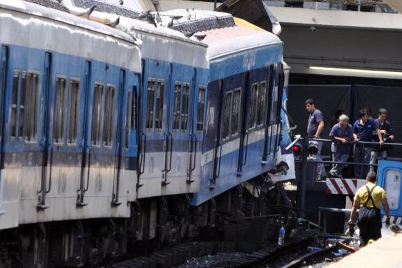 Tragedia ferroviaria en Once, Buenos Aires. Tren TBA.