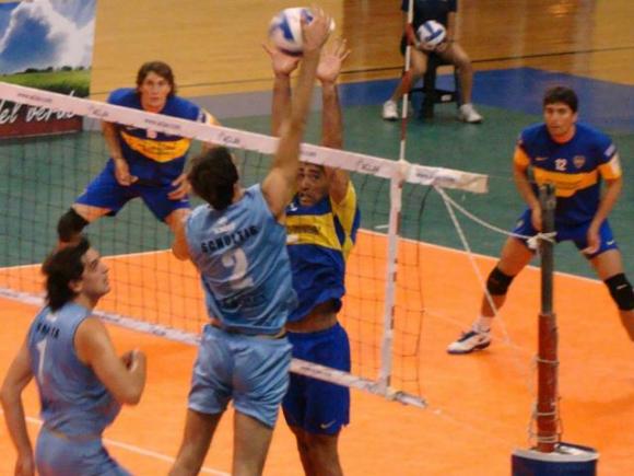 La Unión de Formosa derrotó a Boca Río Uruguay y sueña con la punta