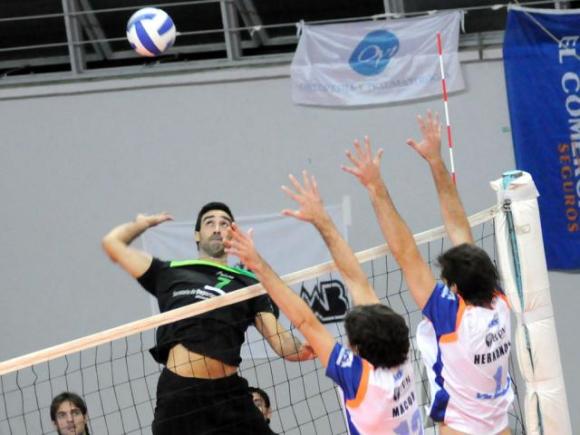 Catamarca Voley derrotó a Gigantes del Sur que mantiene la categoría.