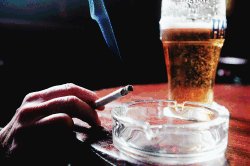 La “tolerancia social” hacia las drogas legales.