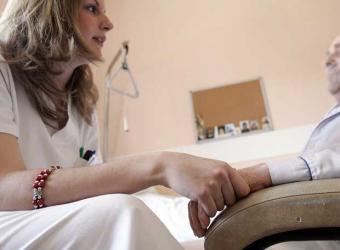 Apoyar a un ser querido ante una enfermedad terminal