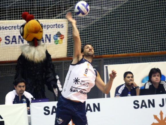 Demián González: ‘Seguimos llevando bien alto a UPCN Voley en la Liga’