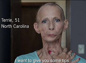 EEUU lanza campaña antitabaco con exfumadores enfermos.