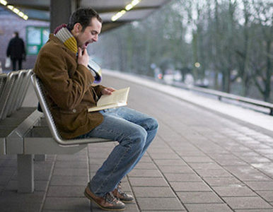 ¿Suda, Bosteza y Paga en Efectivo...? Tenga cuidado, quizá sea usted un terrorista.