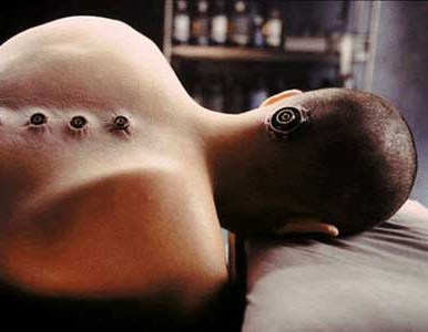 Implantes cerebrales de seda: Matrix es la realidad.