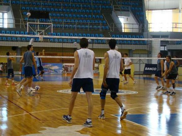 La Unión de Formosa volvió al trabajo y se prepara con vistas a los choques contra UPCN