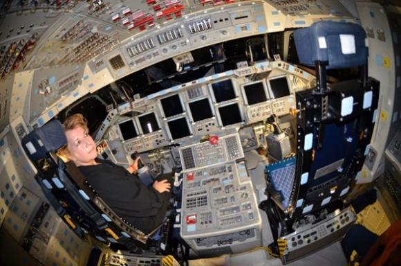 Dentro del Endeavour.