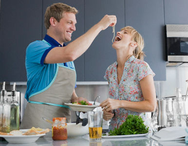 Las mujeres casadas prefieren una buena cena a una noche de sexo.