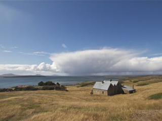 Media docena de nuevos libros en aniversario de la guerra de las Malvinas