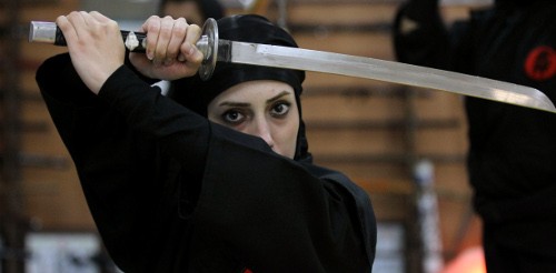 Las autoridades iraníes retiran la acreditación de la oficina de Reuters.