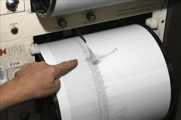 Un seísmo de 5,5 grados en la escala de Richter sacude tres regiones del norte de Chile.