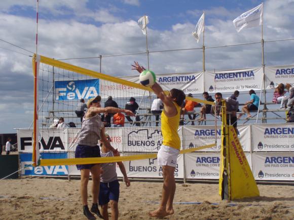 BEACH DE INVIERNO: TÍTULO PARA CONDE-DEL COTO.