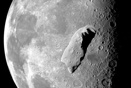 Además de la Luna, la Tierra tuvo ¨minilunas¨ girando alrededor