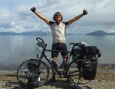 Trayecto Alaska–Ushuaia recorrido por ciclista en 268 días.