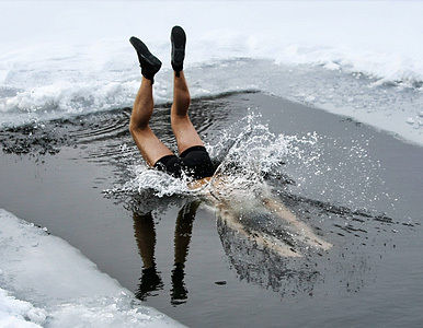 Natación en aguas heladas, ¿Un remedio milagroso?