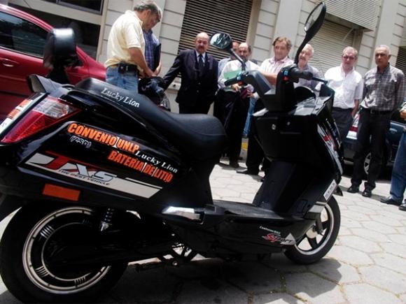Desarrollan la primera moto eléctrica de la Argentina