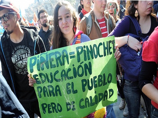 Los estudiantes chilenos logran que el gobierno costee la educación superior.