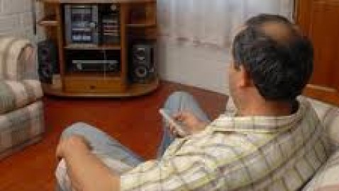 Relaciones entre coche, televisión, actividad física y riesgos de ataques cardíacos