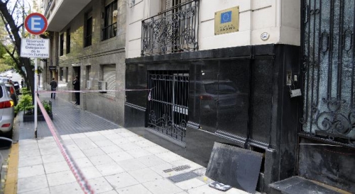 Raro mensaje: Estalló artefacto explosivo en la sede de la UE (Unión Europea) en Buenos Aires.