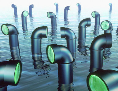 Un nanosubmarino para limpiar el agua de derrames de petróleo.