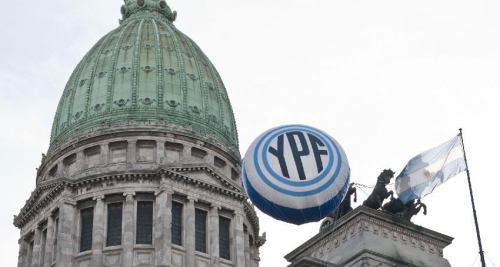 La expropiación de YPF ya es ley, aunque quedan varias dudas por responder. PERLITAS POLÍTICAS E INCÓMODOS INTERROGANTES.