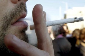 El cigarrillo “atenta” contra la fertilidad masculina