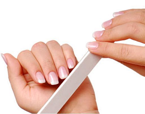 Uñas fuertes y largas